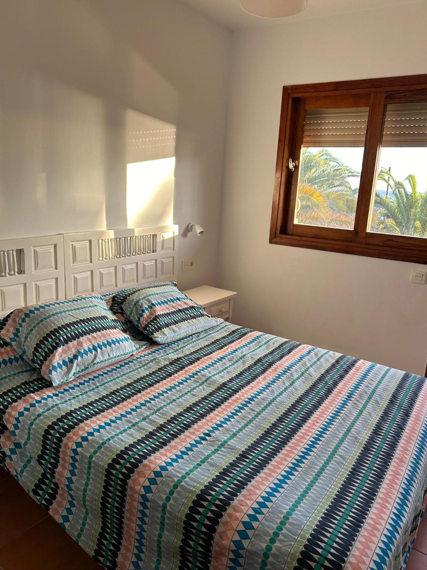 Prime Beachfront Location, Free Parking, Steps To The Sand Los Cristianos  Eksteriør bilde